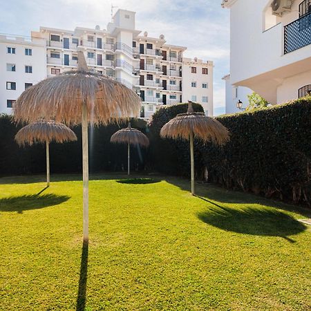 1 Bedroom In Verano Azul, Free Wi-Fi Nerja Kültér fotó