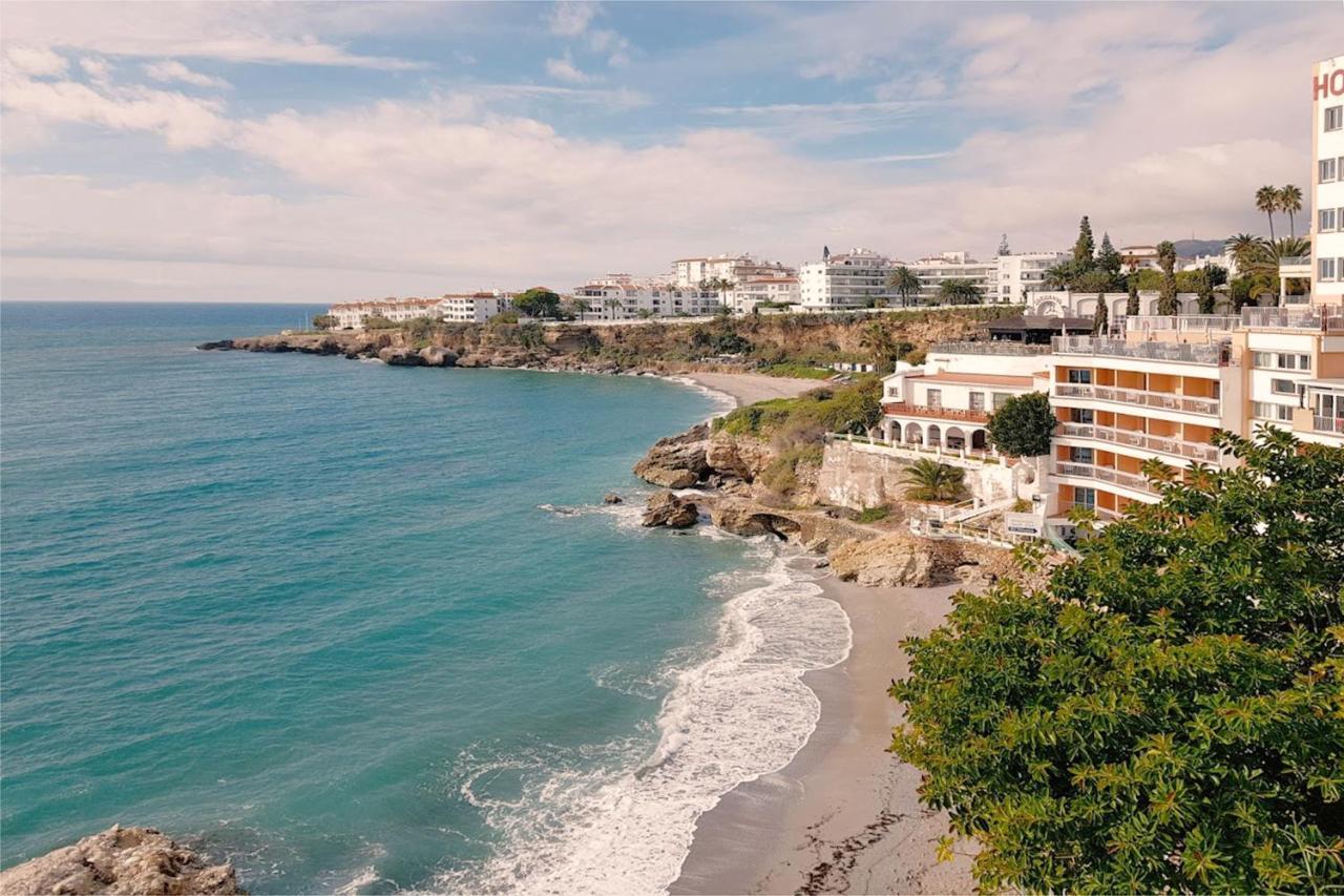 1 Bedroom In Verano Azul, Free Wi-Fi Nerja Kültér fotó