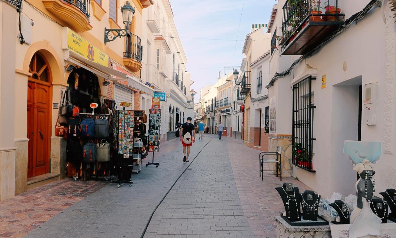 1 Bedroom In Verano Azul, Free Wi-Fi Nerja Kültér fotó