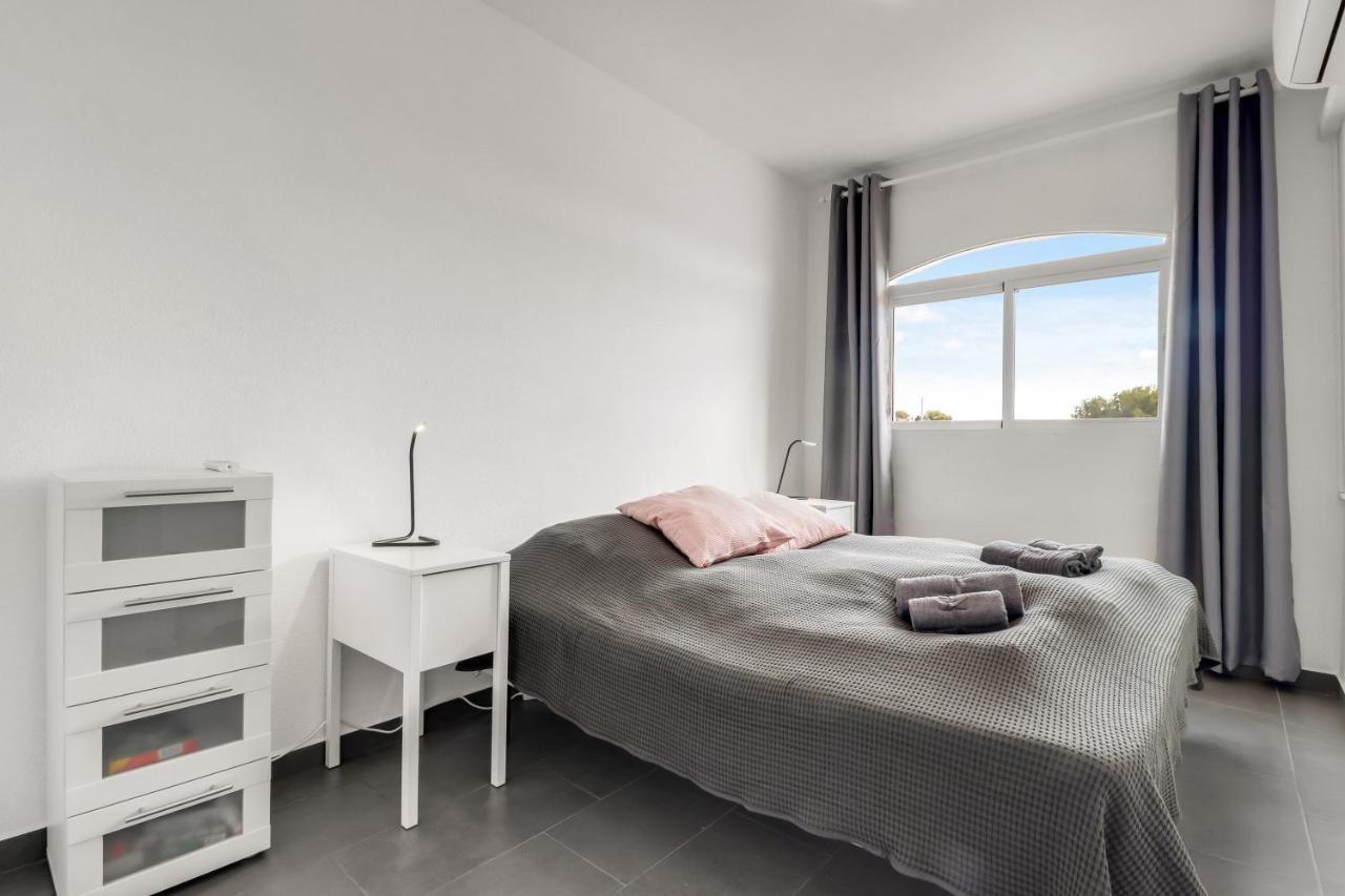 1 Bedroom In Verano Azul, Free Wi-Fi Nerja Kültér fotó